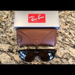 Women’s Ray-Ban Sunglasses